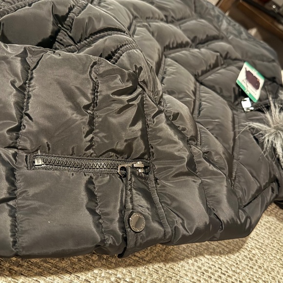 Nautica Ladies' Puffer Jacket, Water and Wind Resistant Black XL New with Tags - Picture 16 of 16